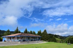 Parque Ambiental Los Tambos: un territorio de vida, conservación y transformación en La Ceja.